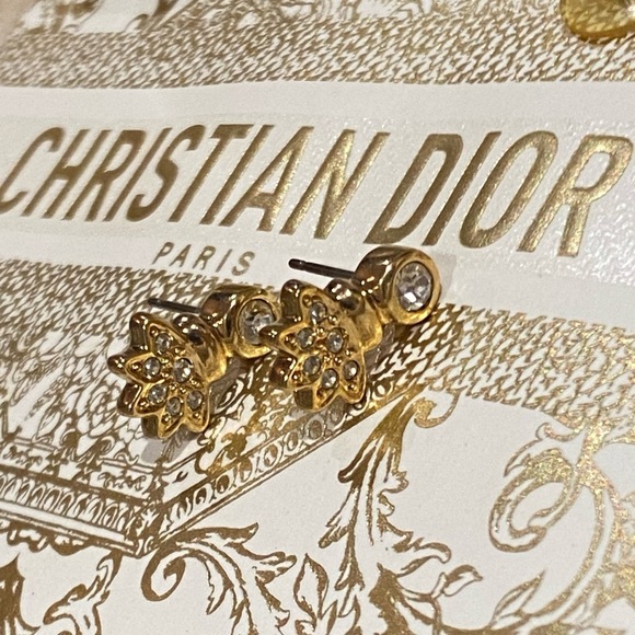 Christian Dior gold tone dainty crystal vintage earrings for pierced ears - Picture 8 of 9